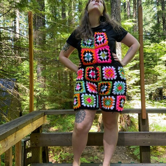 New XL Handmade Crochet Granny Square Overall Shorts - Picture 3 of 6